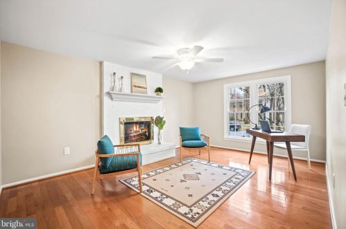 1901 Fallsmead Way, Rockville MD 20854-2640 exterior