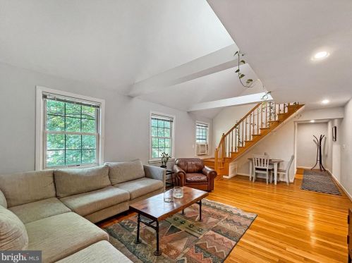 2223 Washington Ave, Silver Spring, MD 20910-2632