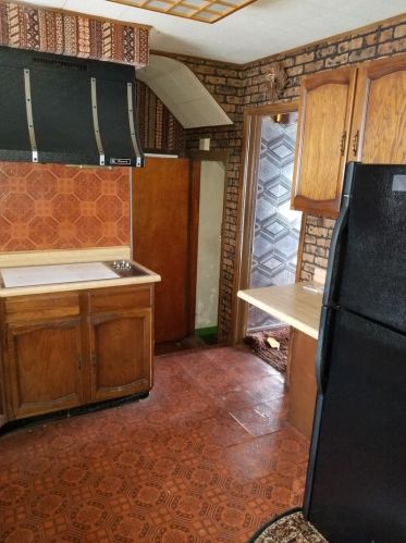 8205 Elizabeth St, Chicago IL 60827-5808 exterior