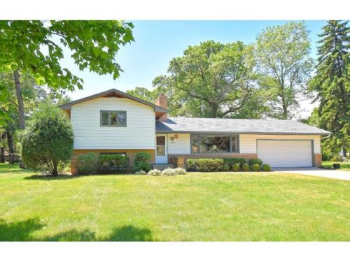 186 Edgewater Ave, Saint Paul, MN 55126-3005