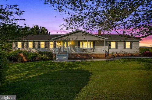 7517 Picnic Woods Rd, Middletown, MD 21769-8224