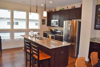 1247 75th St, Cleveland OH  44102-2986 exterior