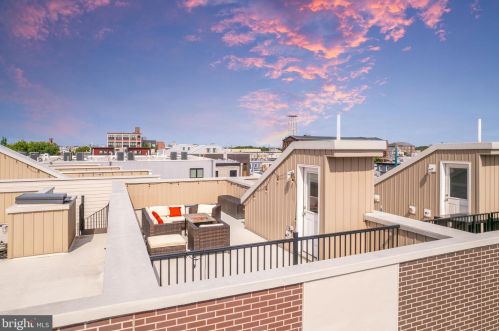 2123 Cumberland St, Philadelphia PA 19125-1718 exterior