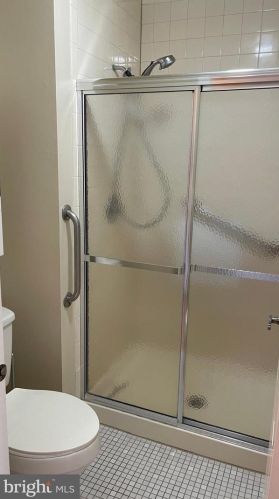 25 Fernwood Ct, Columbus NJ 08022-1027 exterior