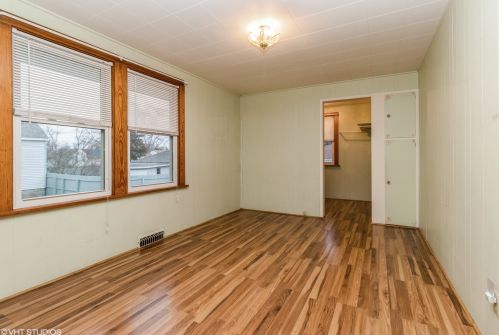 1524 Hosmer, Joliet IL 60435-4046 exterior