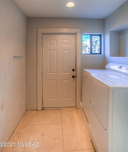 2716 6 St, Tucson AZ 85716-4862 exterior