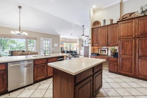 3006 Barton Pt Dr, Austin TX 78733-6322 exterior