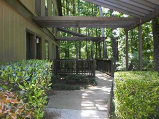 3853 Cedar Cir, Tucker, GA 30084-7329