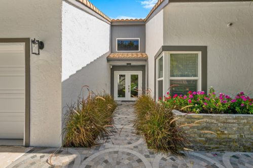 2700 41st St, Boca Raton FL  33434-5842 exterior