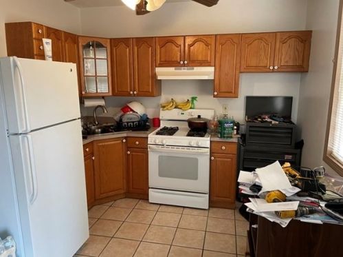 22 Loring St, Springfield MA 01105-2433 exterior