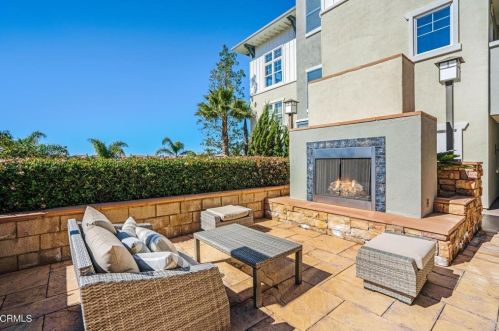 1405 Windshore Way, Oxnard CA 93035-1405 exterior