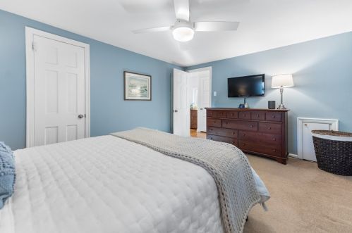 932 Meadowcroft Ave, Pittsburgh PA 15216-1119 exterior