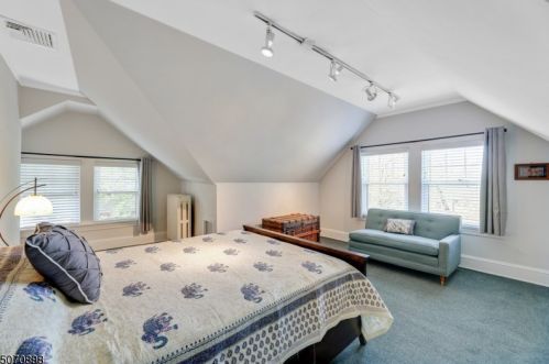 49 Plymouth St, Montclair NJ  07042-2617 exterior