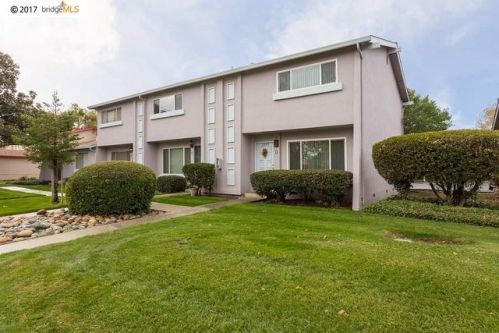 1893 Landana Dr, Concord CA  94519-1093 exterior