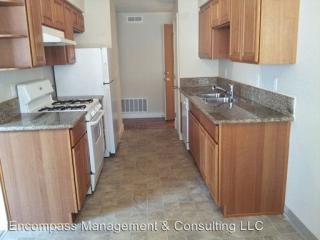 2477 Wayside Ter, Salem OR  97301-9666 exterior