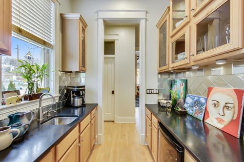 1840 Wellington Ave, Chicago IL 60657-4030 exterior