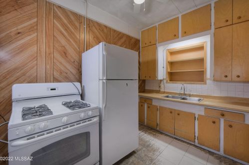 520 18th St, Tucson AZ 85701-2834 exterior