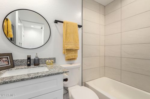 4215 19 Pl, Phoenix AZ 85040-1407 exterior