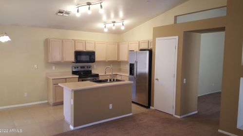 4732 Amberwood Dr, Phoenix AZ  85048-0413 exterior