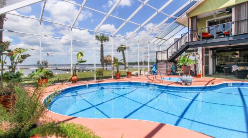 4552 Bayside Dr, Milton FL 32583-8436 exterior