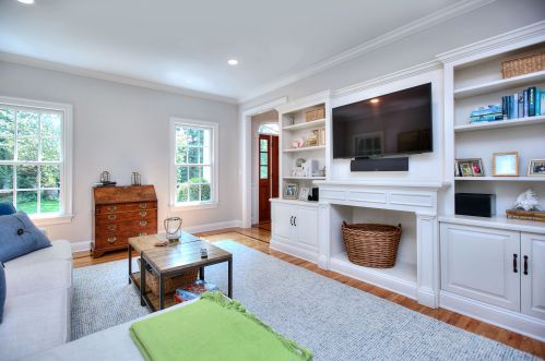 19 Long Lots Rd, Westport CT 06880-3846 exterior