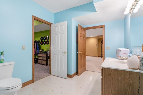 1061 Robinhood Dr, Meskegon MI  49445-2075 exterior