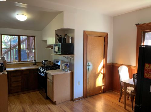 2037 Hearst Ave, Berkeley CA 94709-1319 exterior