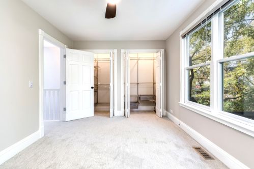 4721 Woodlawn, Chicago IL 60615-1920 exterior