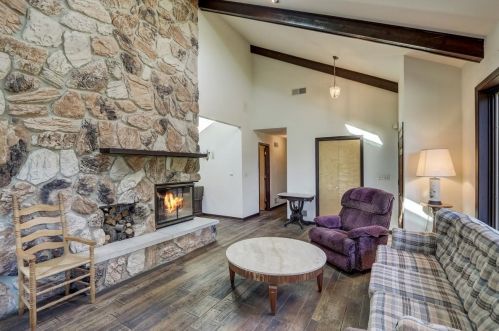 4714 Billingsgate Ln, Bull Valley IL 60098-8748 exterior