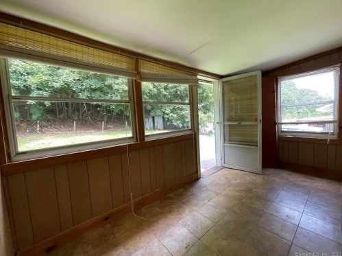 229 Alexander Rd, New Britain CT 06053-1047 exterior