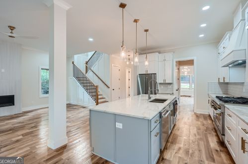 1055 Church St, Smyrna GA exterior