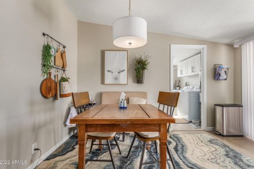 2208 Estrella Rd, Phoenix AZ 85087-8179 exterior