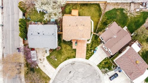 7218 Christalee Ct, Taylorsville UT 84084-7415 exterior