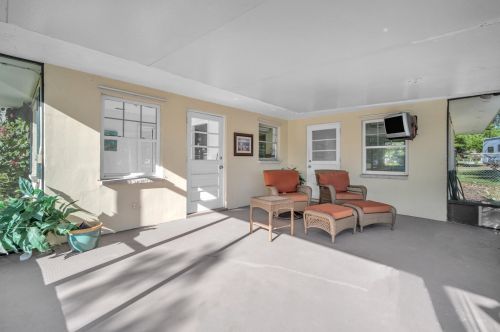 202 Bay St, Fort Pierce FL 34952-1318 exterior