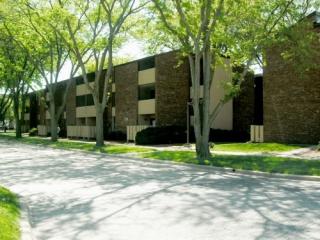 605 White St, Champaign IL  61820-4559 exterior