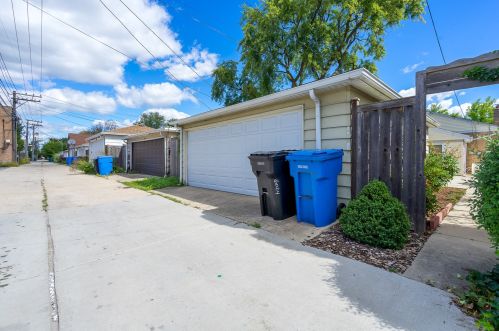 6024 Keating Ave, Chicago IL  60629-5410 exterior