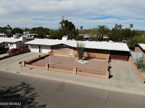 1164 Edgewater Dr, Tucson AZ 85704-2415 exterior