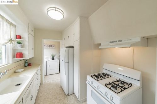 814 Solano, Berkeley CA 94706-1738 exterior