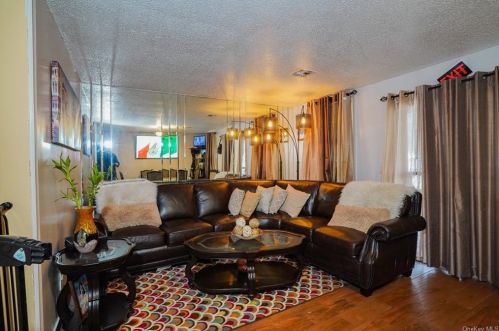 652 Beck St, Bronx NY 10455-1902 exterior