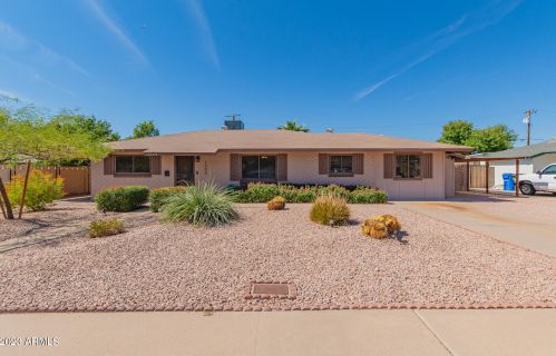 7306 17th Ave, Phoenix AZ  85021-7930 exterior