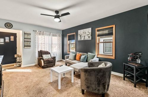 3625 Whitnall Ave, Milwaukee WI 53207-4461 exterior