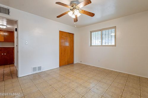 817 District St, Tucson AZ 85714-1105 exterior