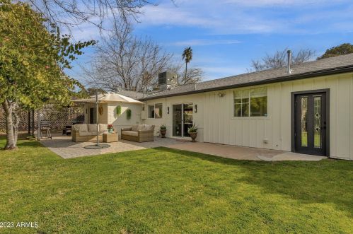 6704 11th St, Phoenix AZ  85014-1028 exterior