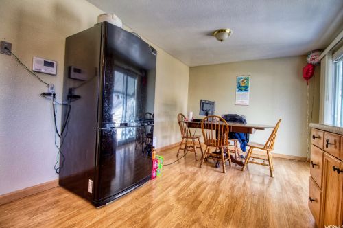 3728 Atmore Rd, Taylorsville UT 84084-1401 exterior