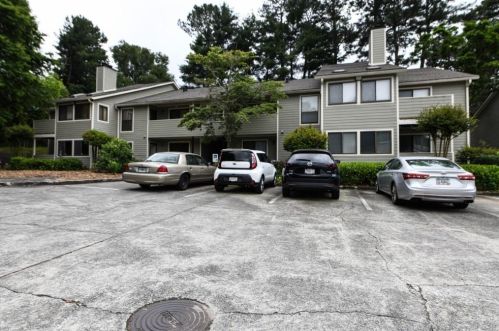 3368 Ivys Walk, Atlanta GA 30340-4042 exterior