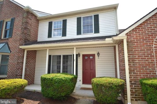 2033 Raleigh Rd, Hummelstown PA  17036-8992 exterior