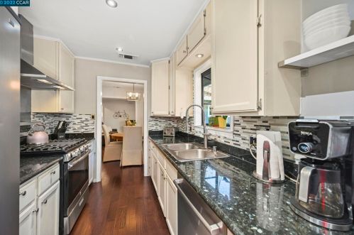 1948 Ardith Dr, Concord CA 94523-2803 exterior