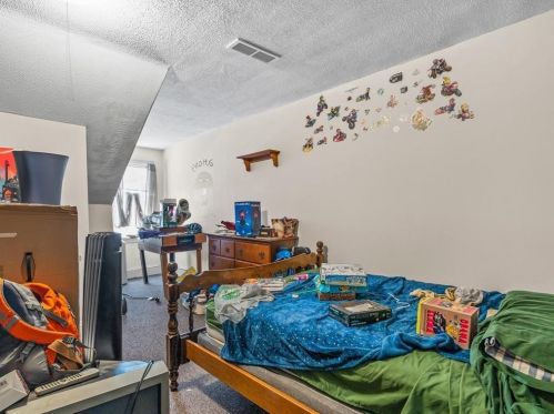 88 Prospect St, Woonsocket RI 02895-1910 exterior