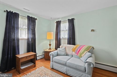 678 Allison Rd, Huntingdon Valley PA 19006-2905 exterior