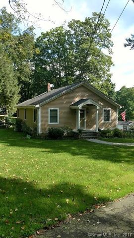 16 Mallory Hill Rd, Ridgefield, CT 06877-6301